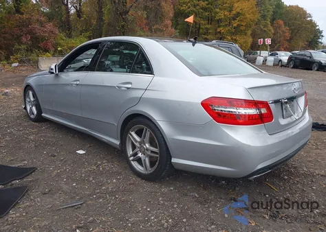 2011 Mercedes-Benz E 350 4Matic из США, поврежденный, VIN WDDHF8HB7BA393617
